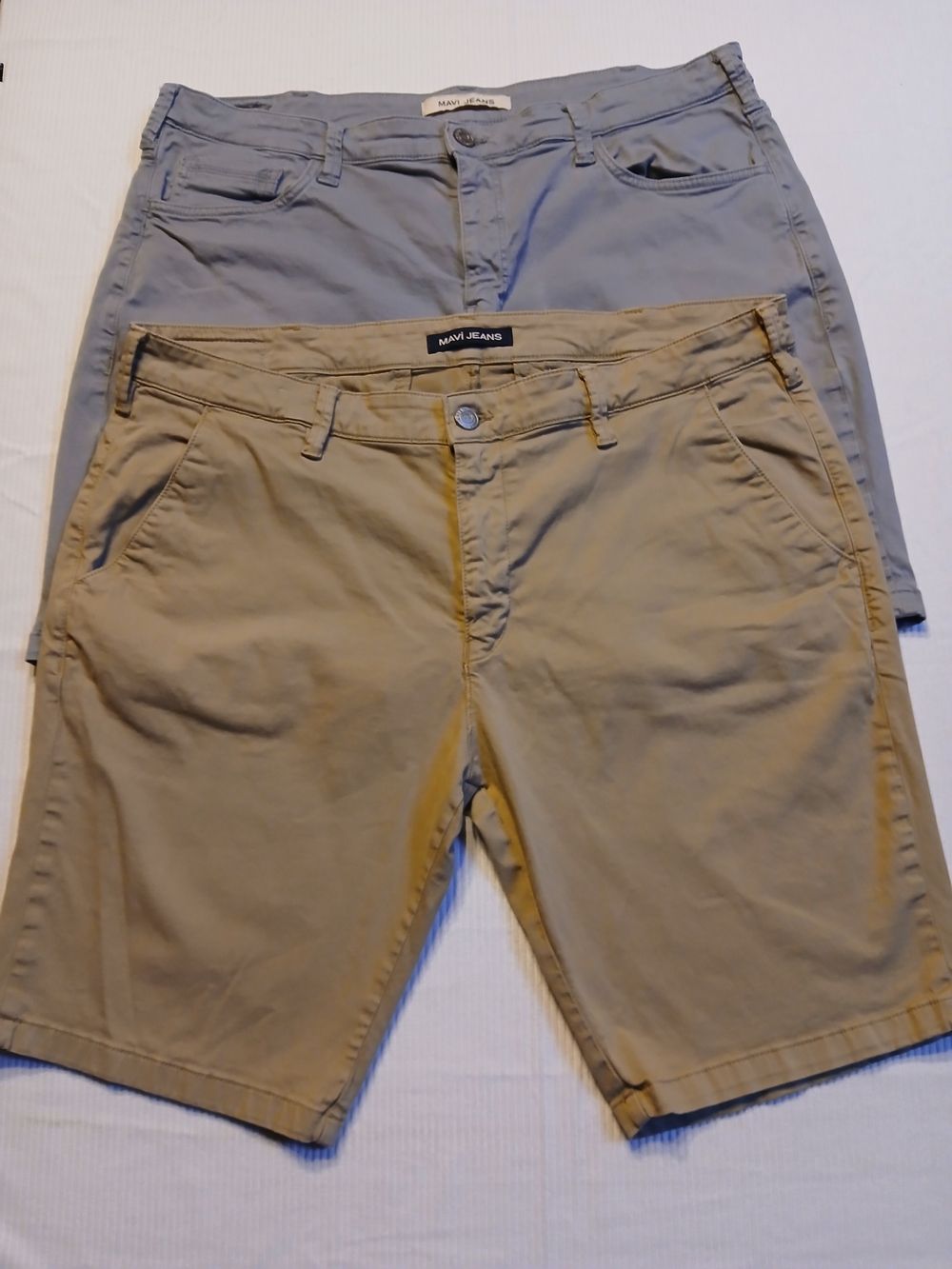 Lot Of 2 Mavi Shorts Mens Ethan And Jacob Size 40, Beige And Grey